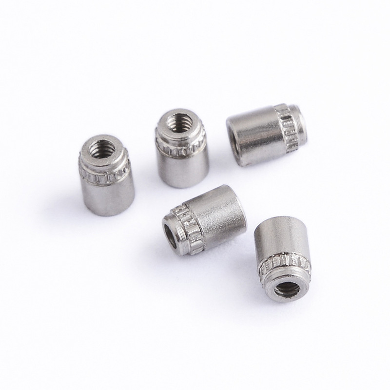 PCB బోర్డు కోసం UN రివెటెడ్ స్టడ్