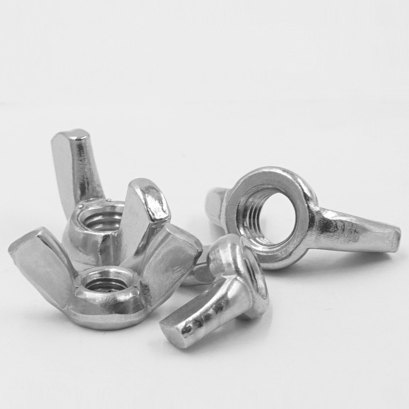 వింగ్ నట్స్ రౌండ్ వింగ్ ఆకారం